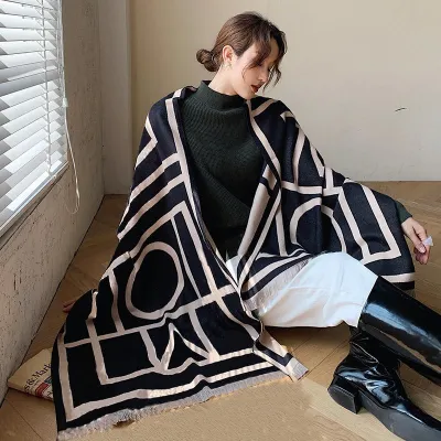 Geometric Letter Double-sided Winter Shawl 